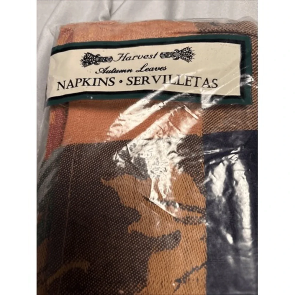 Set‎ of 3 Harvest of Leaves Cloth Fall Napkins - New! Total Napkins 6